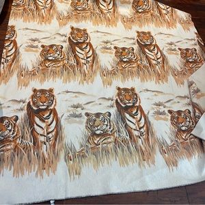 Vintage 70s/80s Tiger (king?) fleece blanket large 74 x 86 throw full bed retro